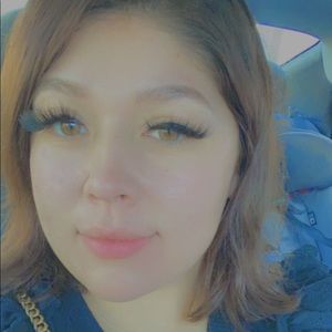 Meet your Posher, Dania jazmin